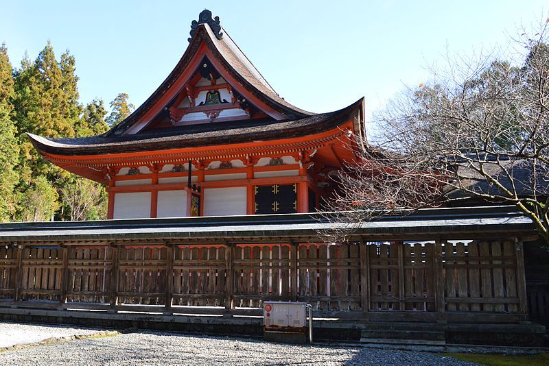 File:Tosa-jinja honden.JPG