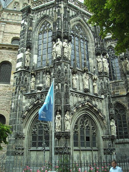 File:Aachen Dom 8.1.jpg