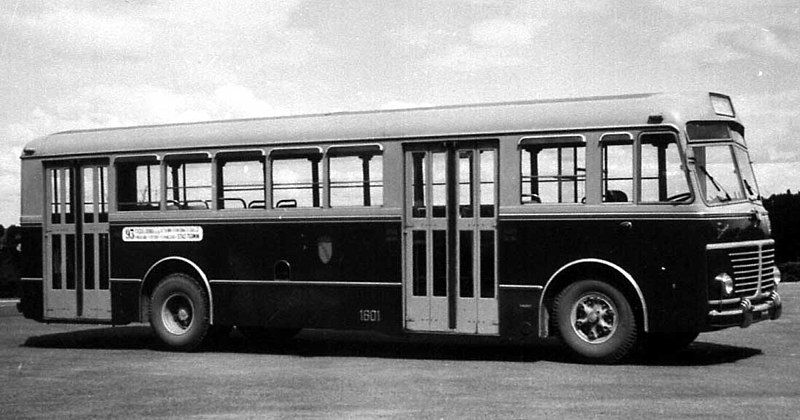 File:Autobus om 3.jpg