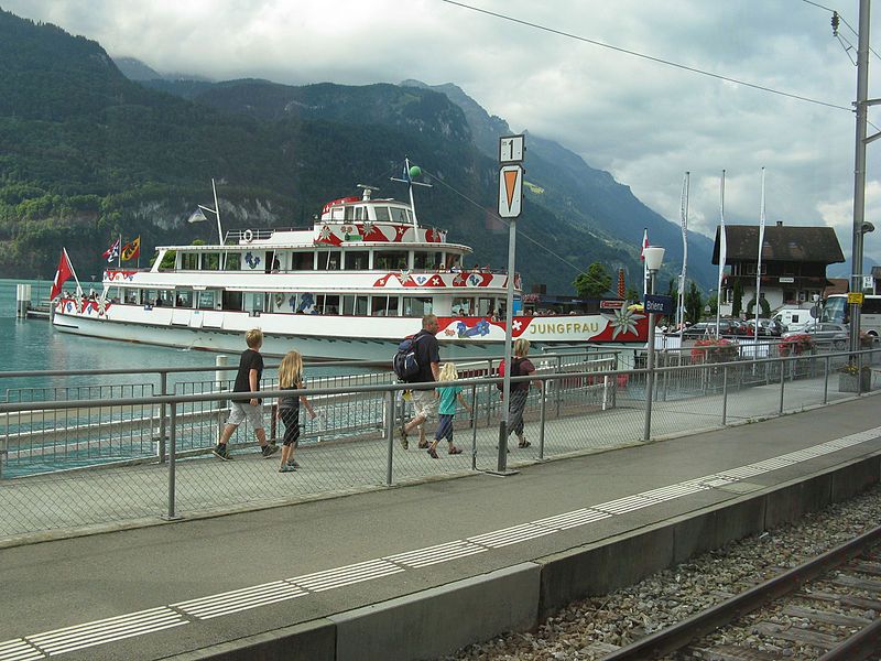 File:Brienz railway station.jpg