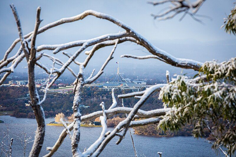 File:Canberra snow day.jpg