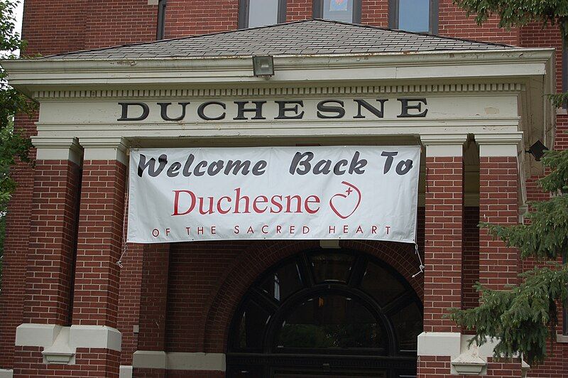 File:Duchesne Entrance.jpg