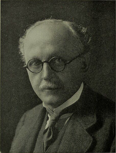 File:Edwin Lutyens.jpg