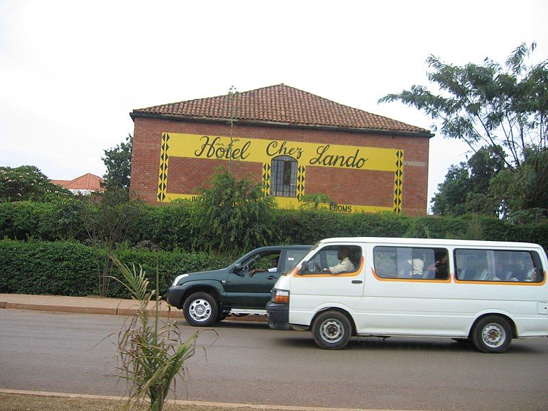 File:Hotel Chez Lando.jpg