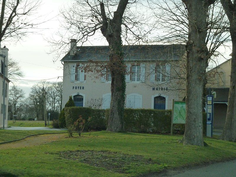 File:Mairie de Bournos.JPG