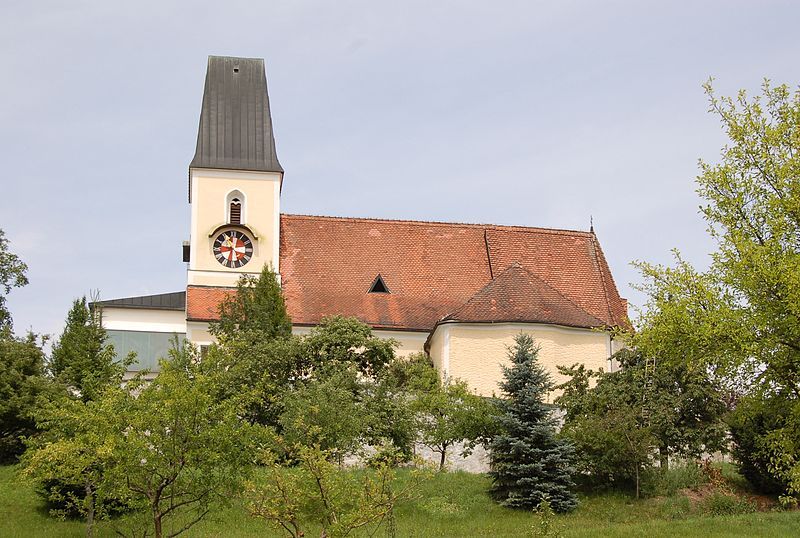 File:Pfarrkirche Walding II.jpg