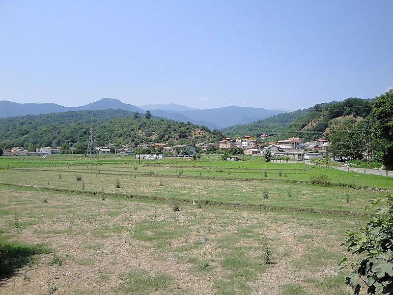 File:Razekeh village.jpg