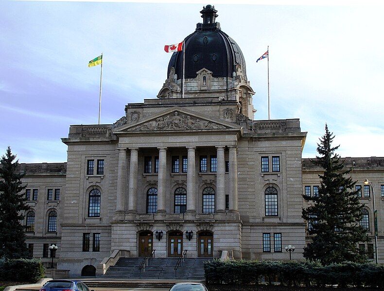 File:Saskatchewan Legislature.jpg