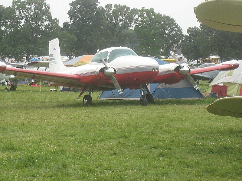 File:Twin Navion.JPG