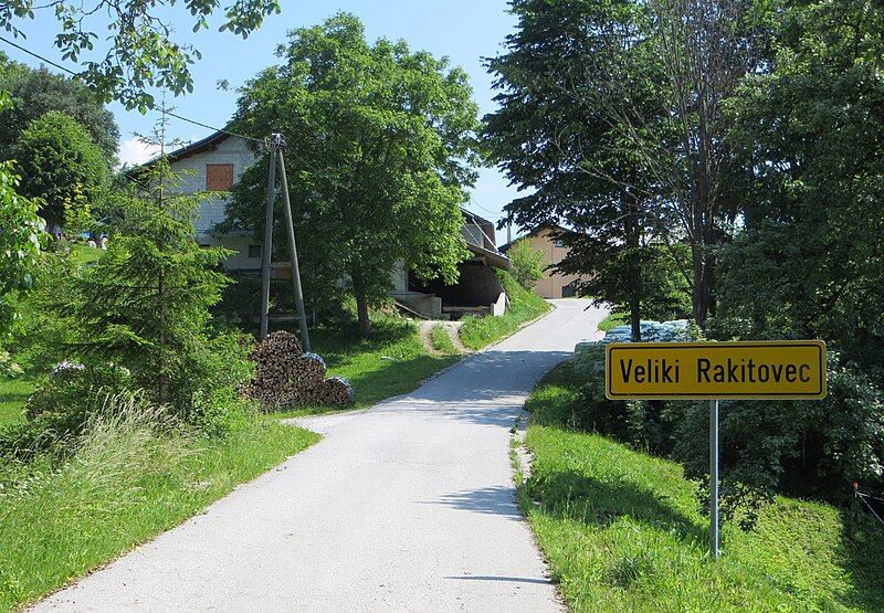 File:Veliki Rakitovec Slovenia.jpg