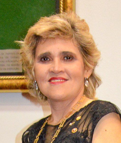 File:Ana Luiza.jpg