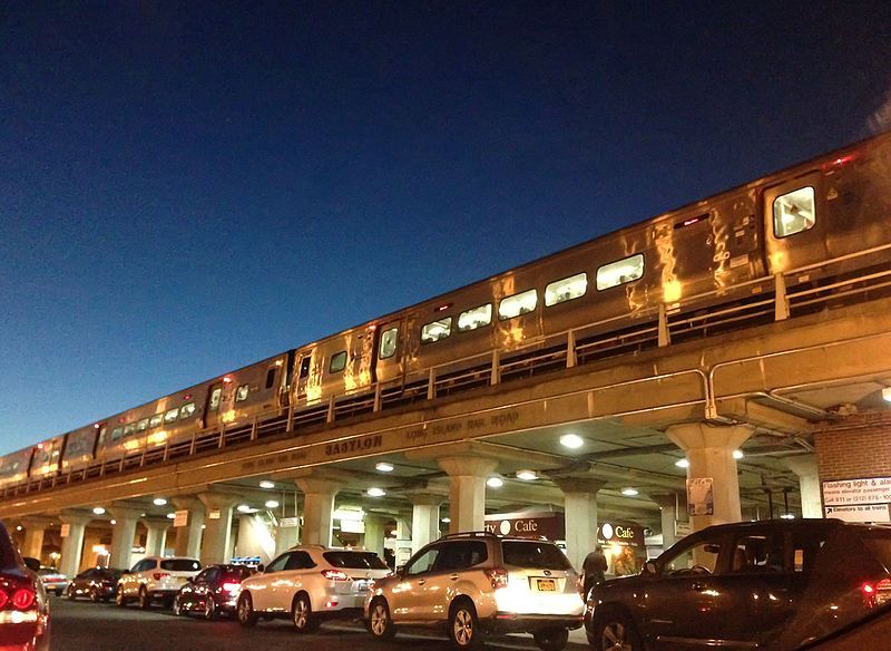 File:Babylon LIRR station.jpg