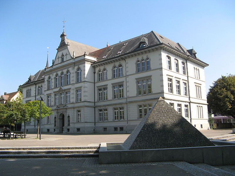 File:Bremgarten Stadtschulhaus.jpg