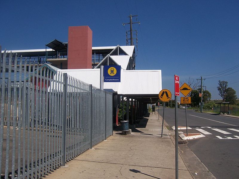 File:Campbelltown Station 4.jpg