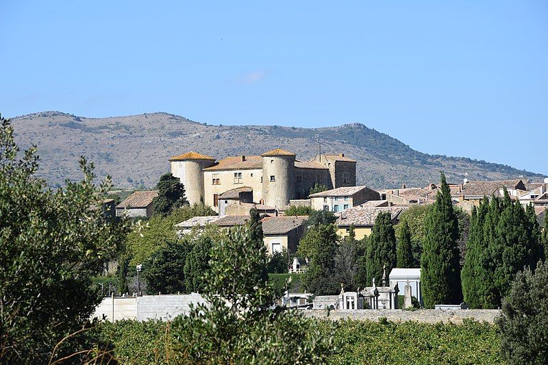 File:Castle of Serviès-en-Val001.JPG