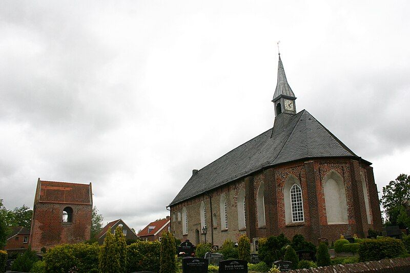 File:ChurchNesse.jpg