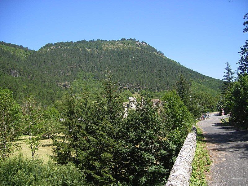 File:FR-48-Lot Valley.JPG