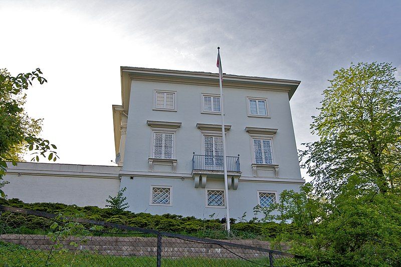 File:Irans ambassade Oslo.jpg