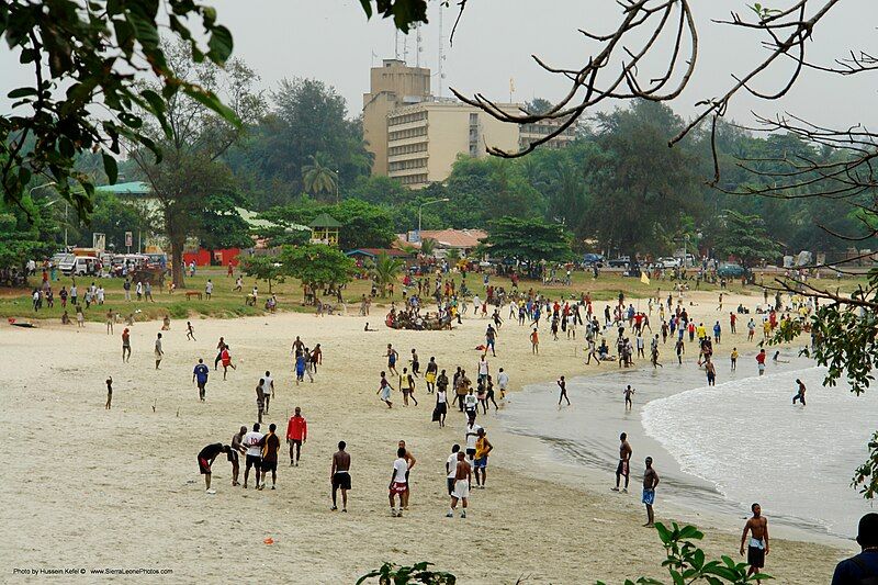 File:Lumley Beach Freetown.JPG