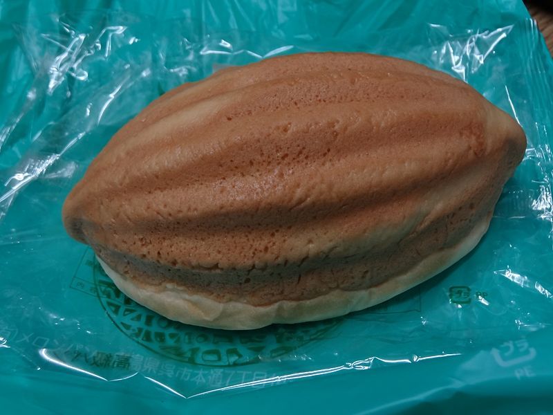 File:Melonpan Kure.JPG