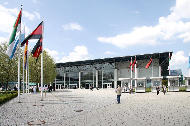 File:Messe Augsburg.jpg