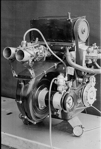 File:New4stroke engine.jpg