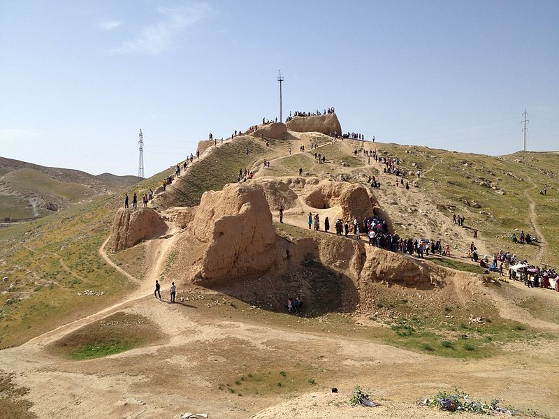 File:Nurata fortress.jpg