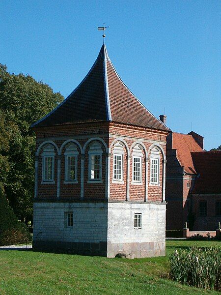 File:Rosenholm Pirkentavl.jpg