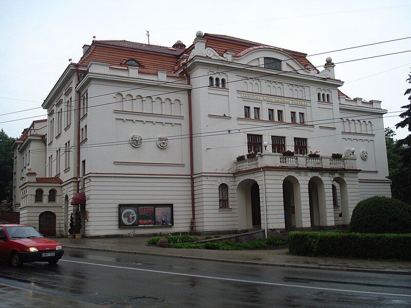 File:RussianDramaTheatreInVilnius2.jpg