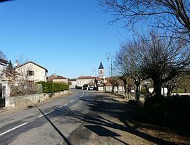 A general view of Saint-Front-d'Alemps