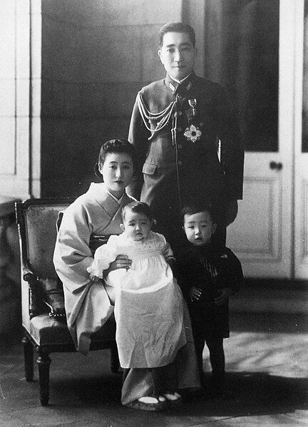 File:Takeda-no-miya Tsuneyoshi'sFamily.jpg