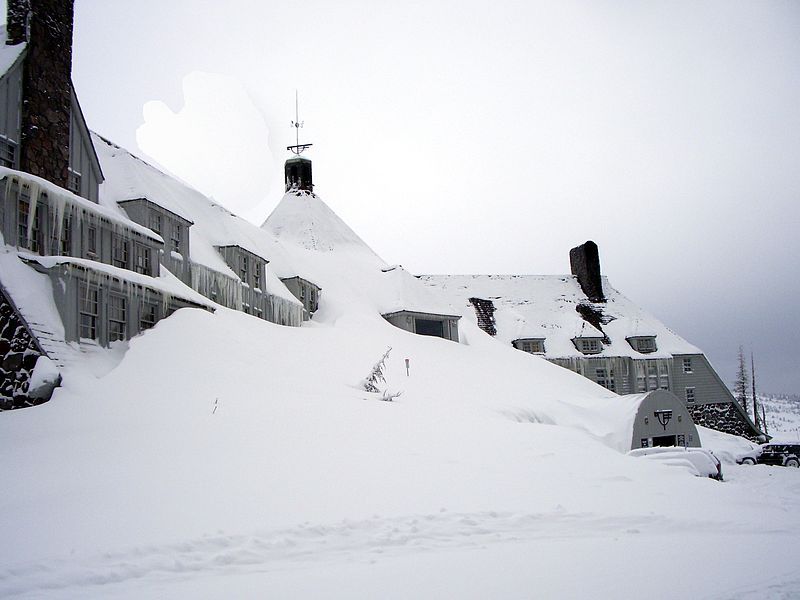 File:Timberlinelodge front winter.jpeg