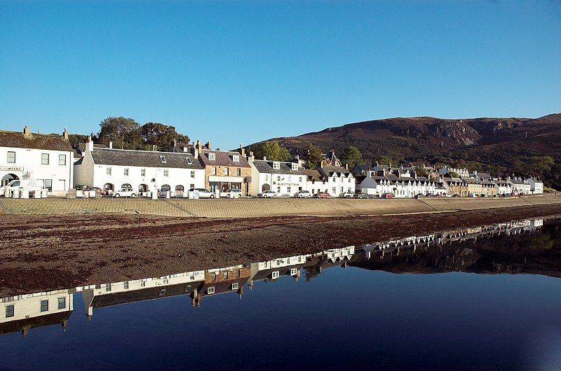 File:Ullapool sun.jpg