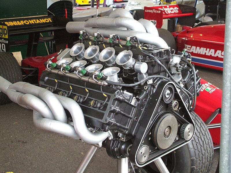 File:W12 Engine.jpg