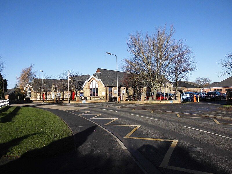 File:Abbey-Road-School-Geograph-3234613-by-Bob-Harvey.jpg