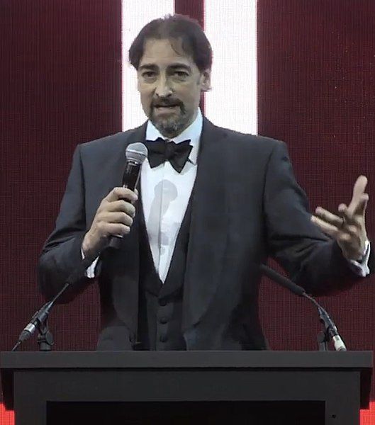 File:Alastair McGowan 2016.jpg