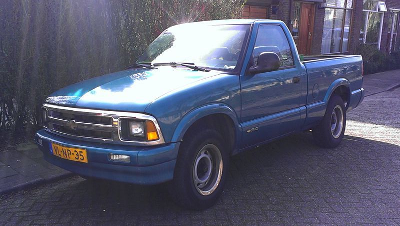 File:Chevrolet S-10 Pickup.jpg