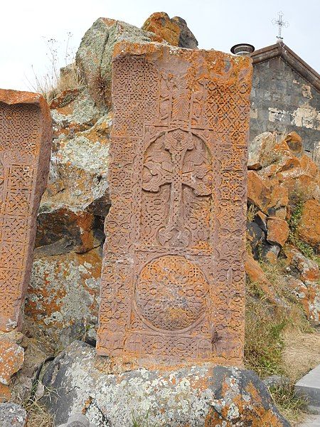 File:Hayravank Monastery 13.jpg