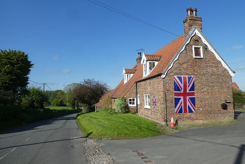 File:Ivy Farmhouse, Crayke.jpg