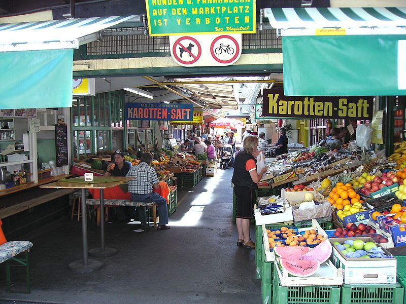 File:Klagenfurt Markt.JPG