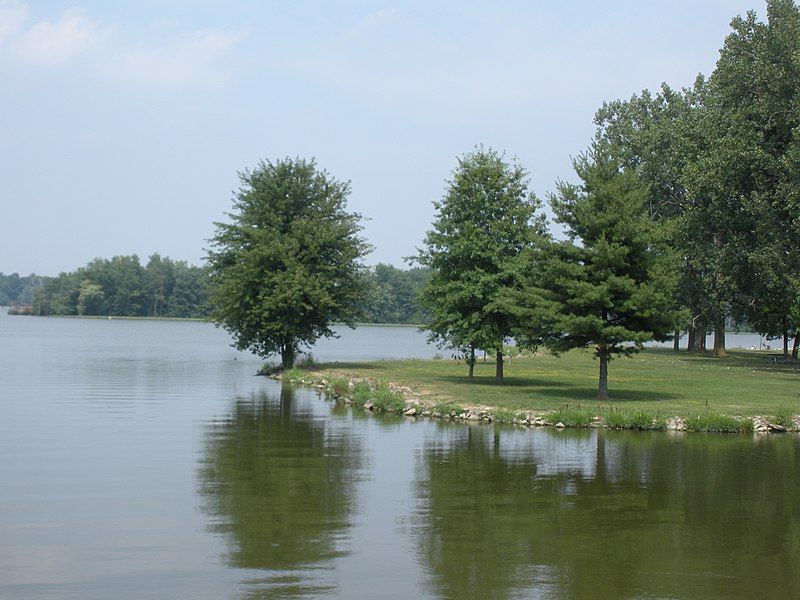 File:Lake Loramie.jpg