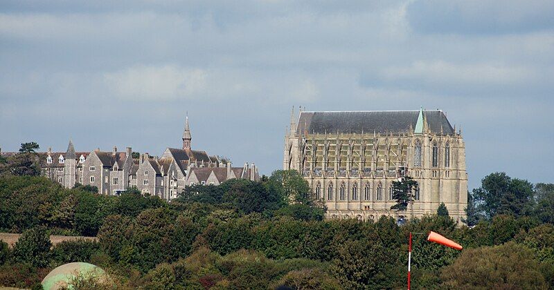 File:Lancing College (1392998994).jpg