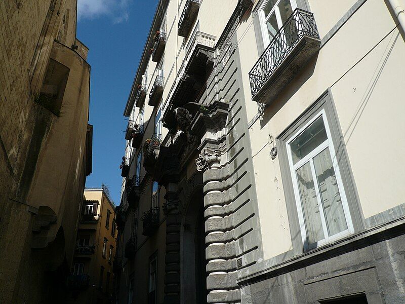 File:Palazzo di Sangro.jpg