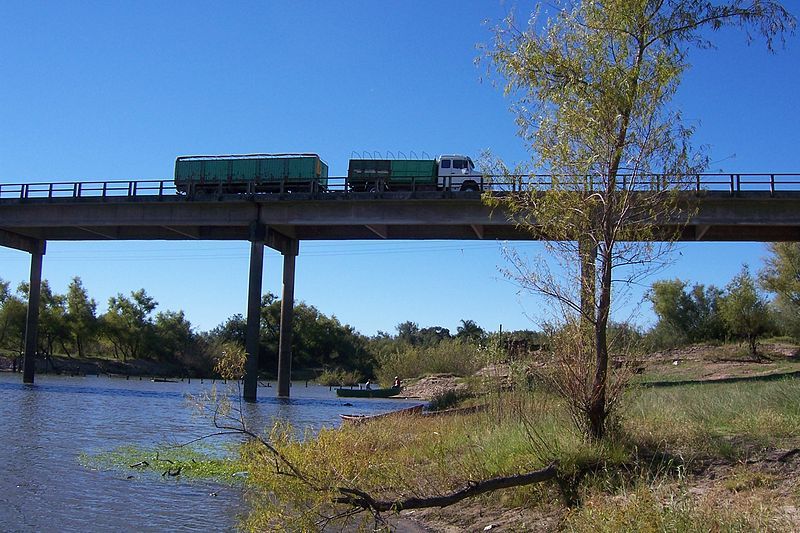 File:Río Tacuarembó.JPG