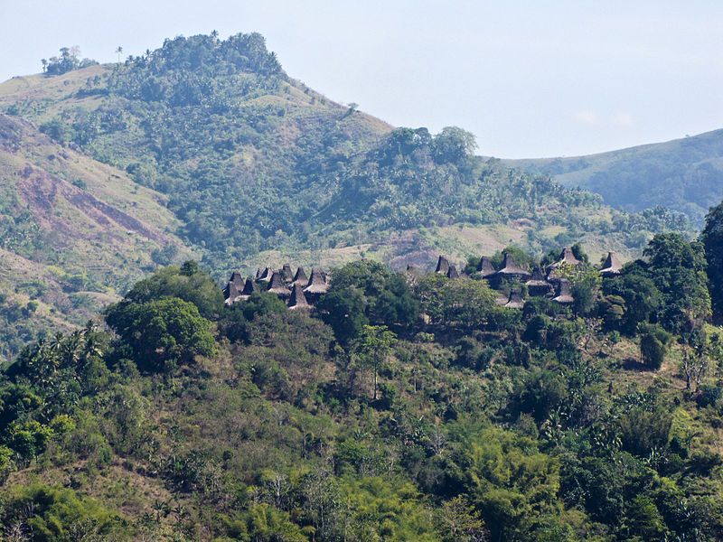 File:Village-Sumba.jpg