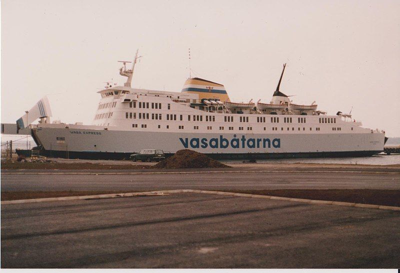 File:Wasa Express ship.jpg