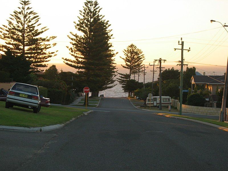 File:Waterman ocean view.jpg