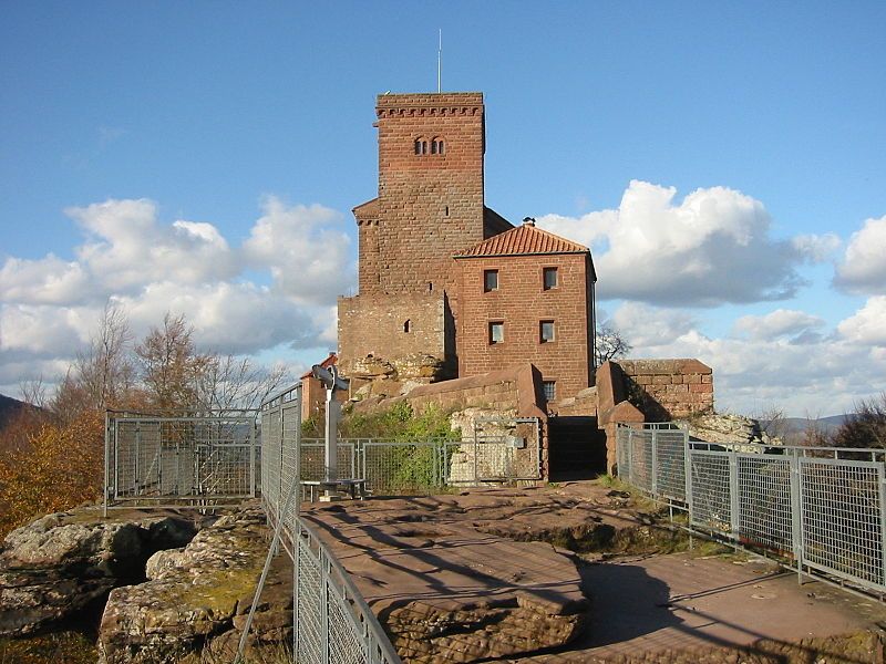 File:Burg Trifels.jpg