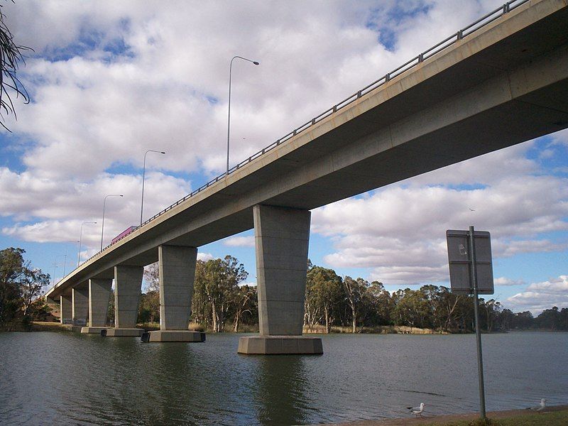 File:ChaffeyBridgeMildura.jpg