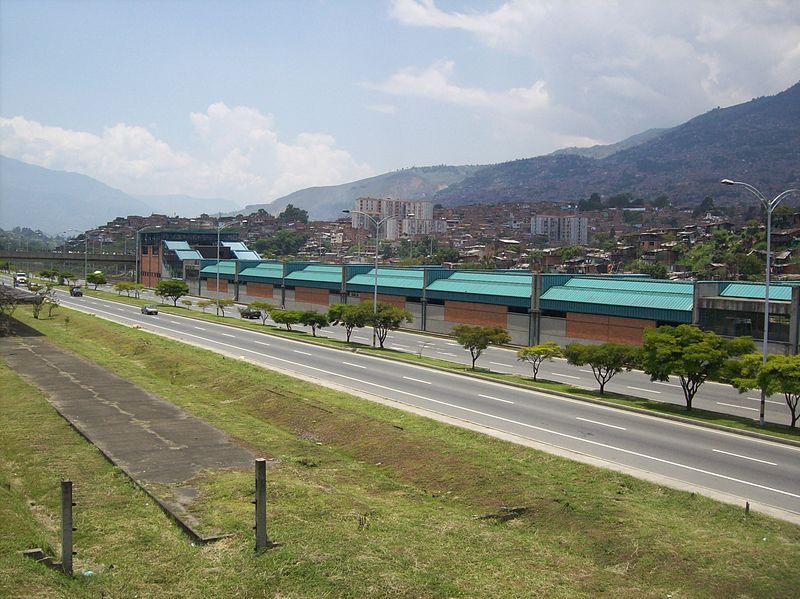 File:Estación Caribe.JPG